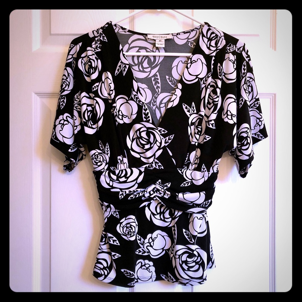 White House Black Market Top